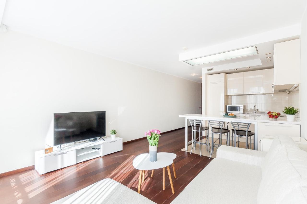 Central Apartment In Gedimino Av By Urban Rent Аеропорт Вільнюс Екстер'єр фото